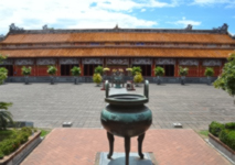 Photo koenigspalast in hue_01